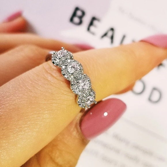 💍925 STERLING SILVER DIAMOND ETERNITY BAND RING - Picture 2 of 8